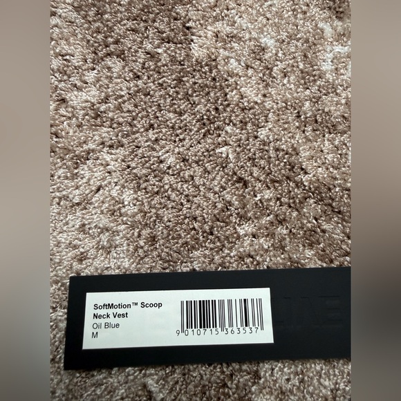 Oner active SOFTMOTION™ SCOOP NECK TANK TOP WITH WHITE LOGO - Picture 5 of 5